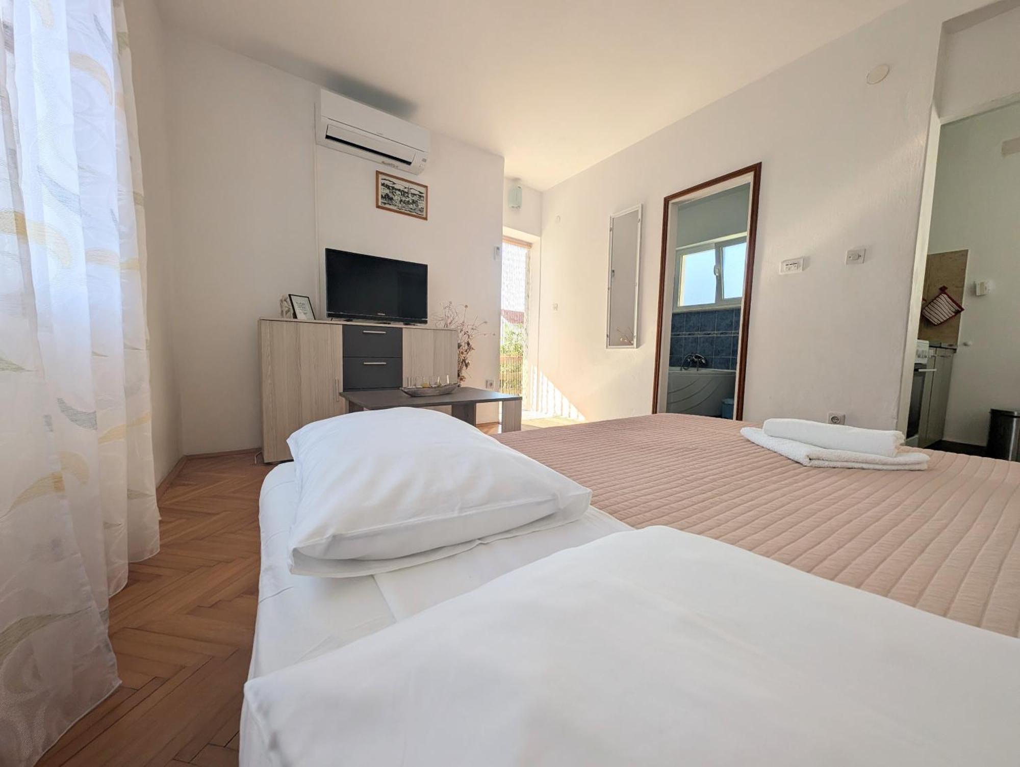 Apartments Ante ルンバルダ エクステリア 写真